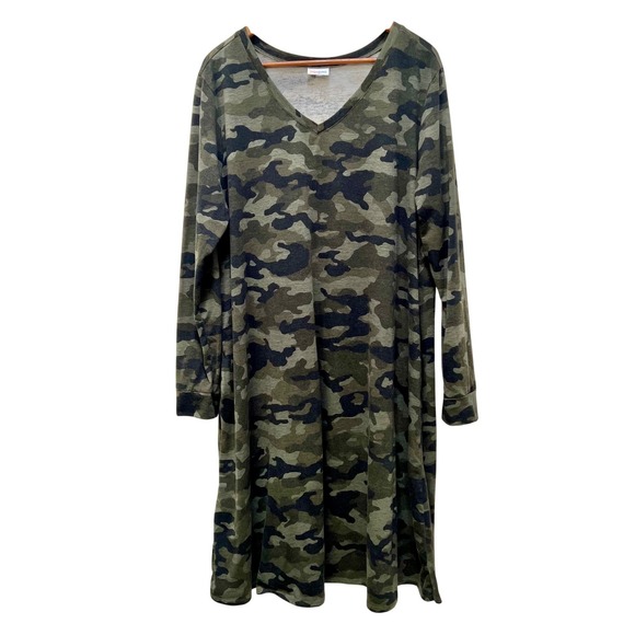 LuLaRoe Dresses & Skirts - Lularoe Camouflage Print Long Sleeve V Neck Tunic Dress Women's Size 2X